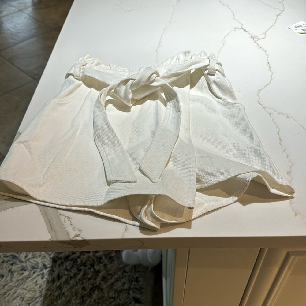 NWT- Skort